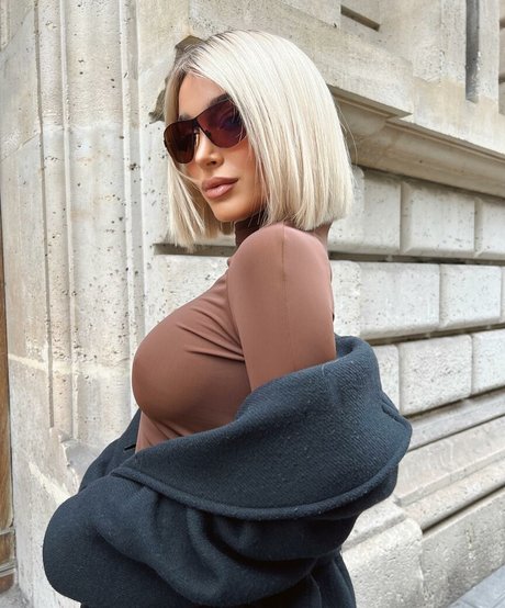 Camaryn Swanson model exclusive img