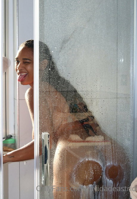 Astridlcm star free pics