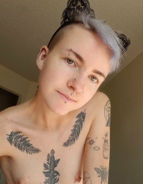 onlyfaery exclusive pornstar photo