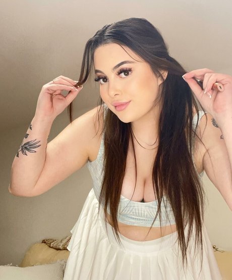 Balla Paige xxx pornstar image