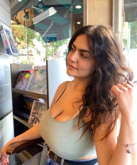 Noam L porn actress galleries