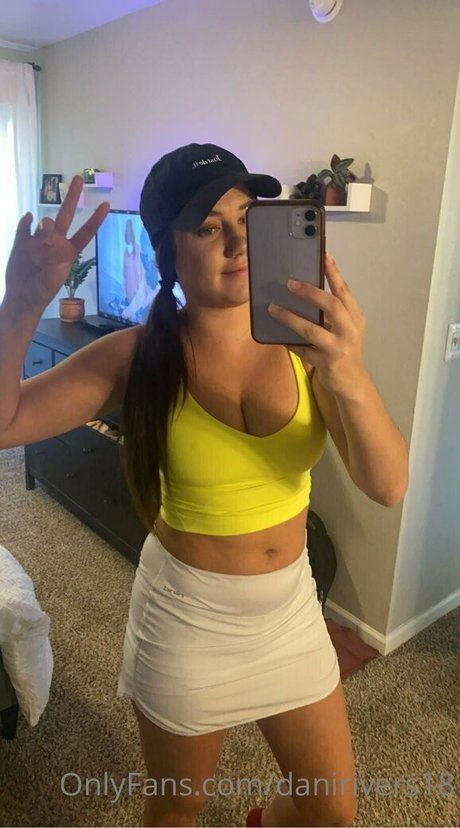 danirivers18 pornstar adult img