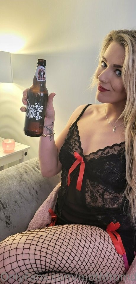 mothfromdaflats beautiful model pic