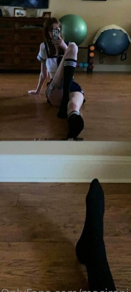 macironi beautiful star photo