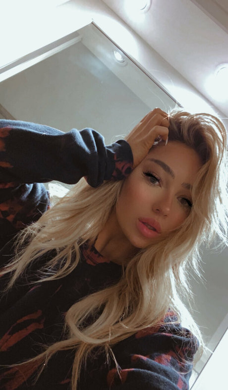 justawildthingfree star hd pics