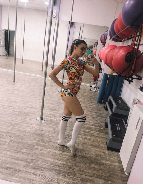 Vikamccline pornstar perfect img