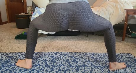 missaandjoey top model photo