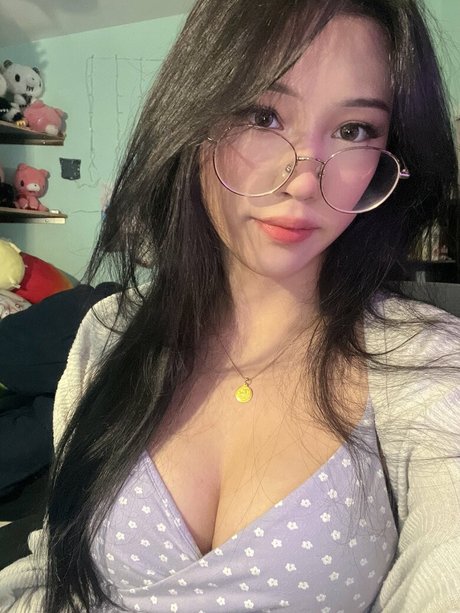 BasiilLeaf pornstar art pic