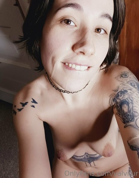 valvifur pornstar pretty pictures