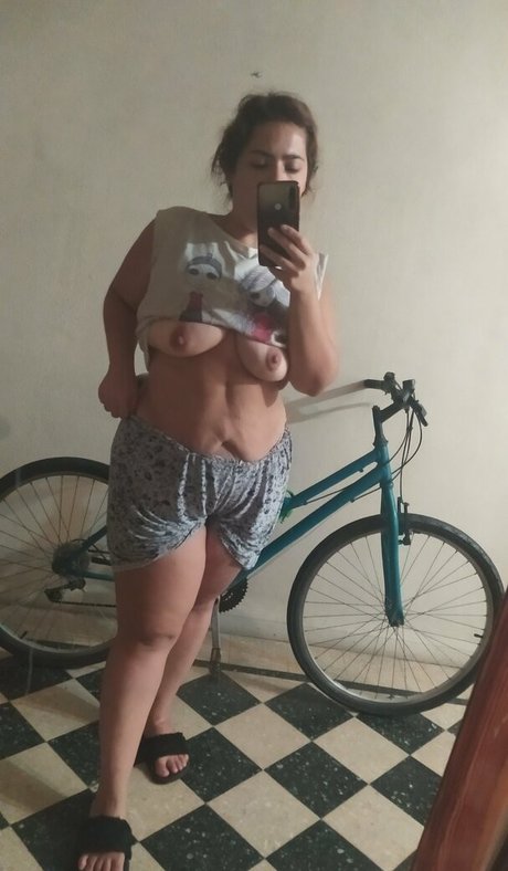 brinaxxx sexy model pics