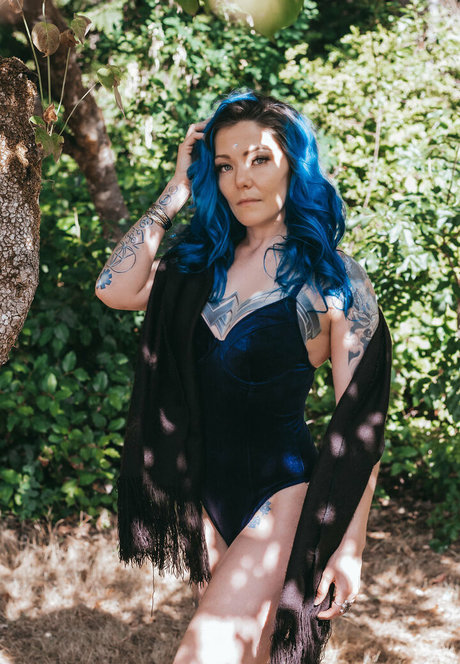 rainingembers exclusive actress photos