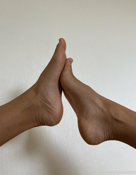 simplykimsfeet high quality model picture