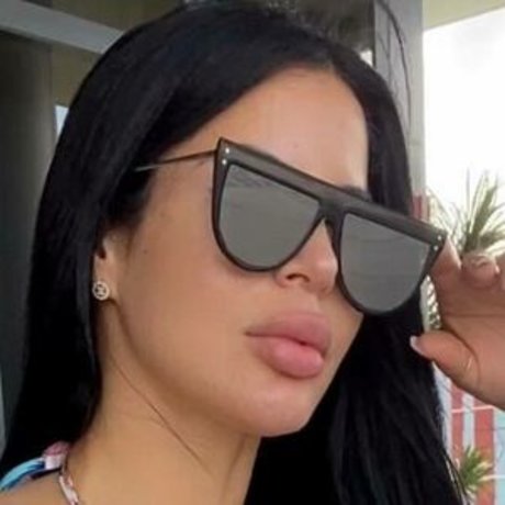 Yadydiva star erotic pic