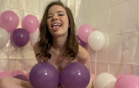 HeyyyHali erotic actress galleries