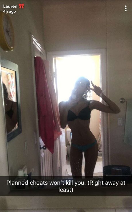 Laurenmarieskye model naked photos
