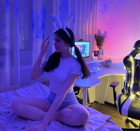 Tanya ASMR model perfect img