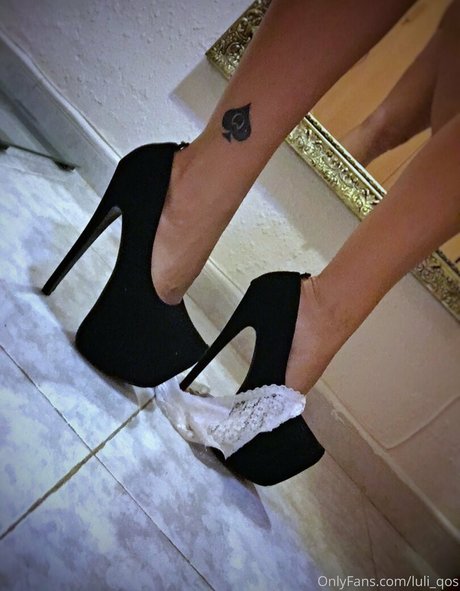 luli qos sex model photo