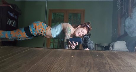 mikaylarainesfans xxx pornstar pics