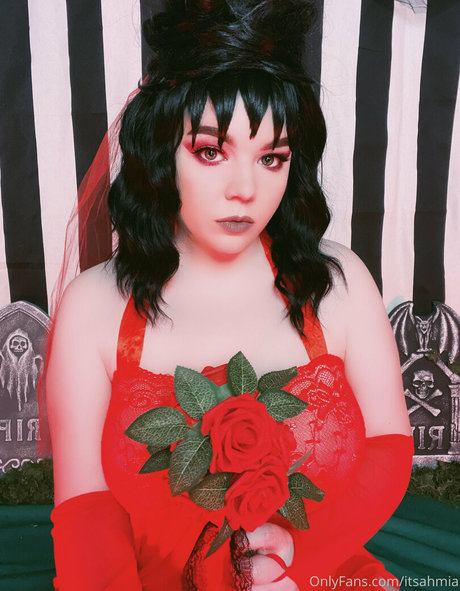 itsahmia pornographic star archive