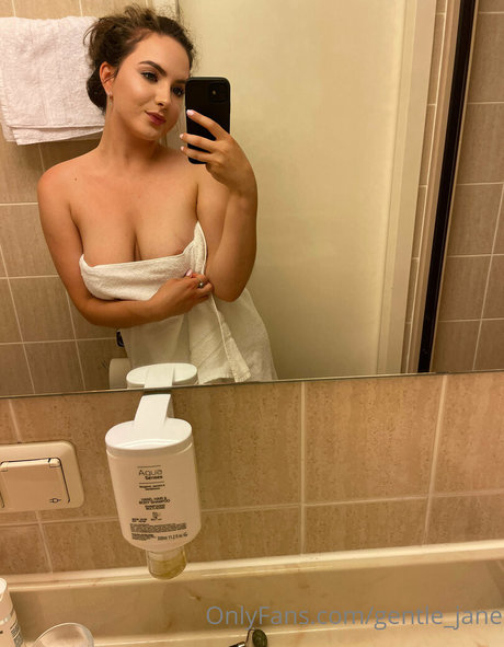 gentle jane hot actress gallery