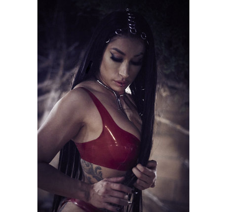 goddesstangent naked pornstar image