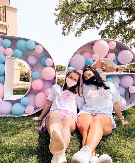 Kaylee Eller pornstar hot pics