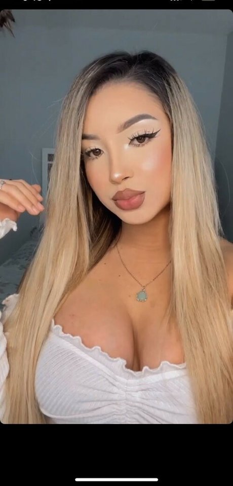 vlindeer pornstar sexy photo