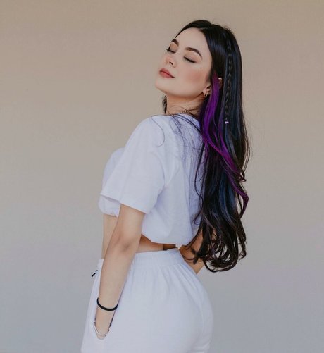 Barbara Emely porn model archive