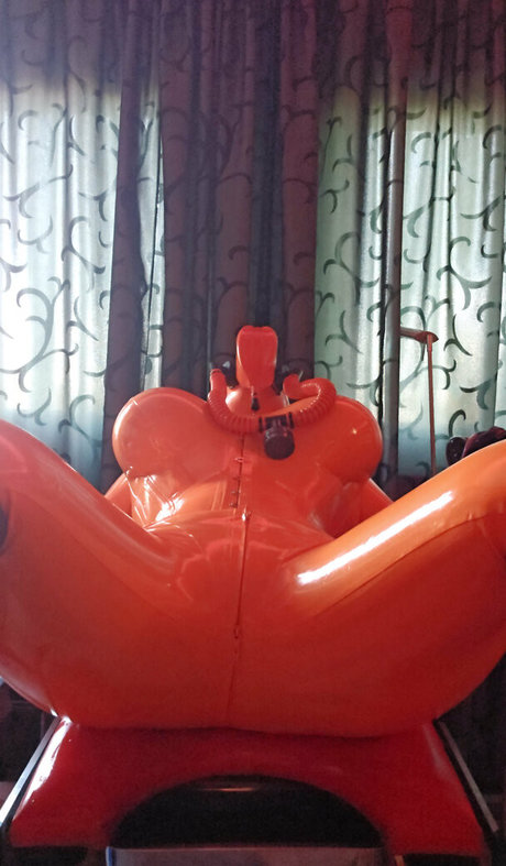 rubberdollemma Profile pic