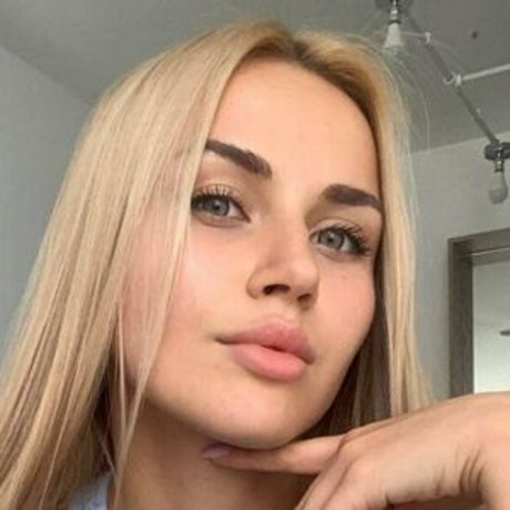 spicybloondie erotic star pictures