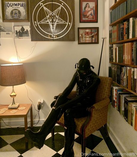 manfromearth top actress galleries