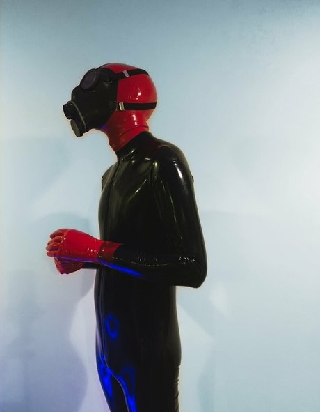 manfromearth model erotic gallery