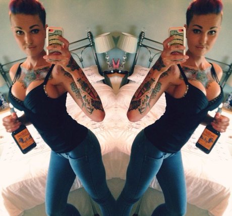 Hettiecakes perfect model photo