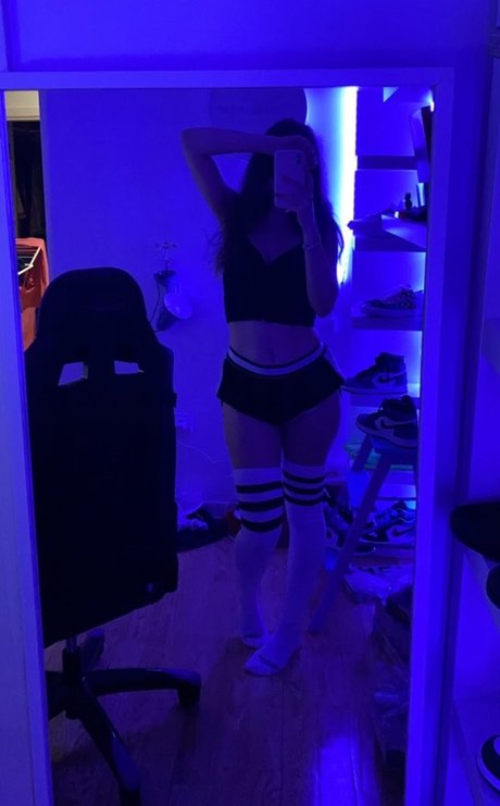 Abbyimu star top img