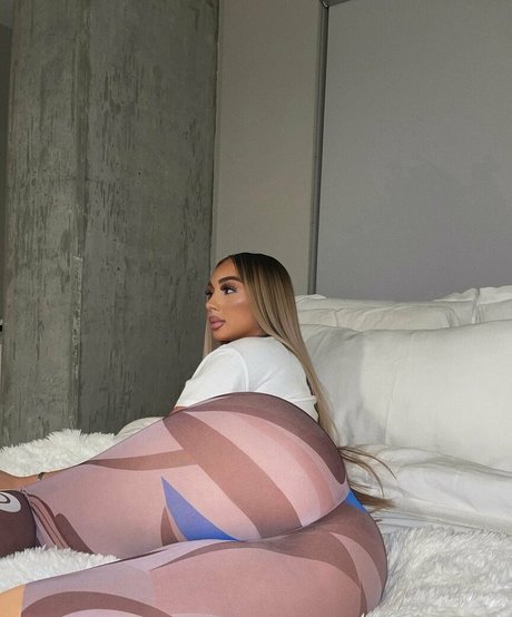 chefchanel model nude photos