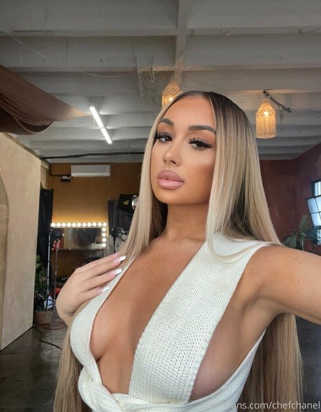 chefchanel model nude img