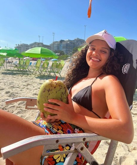 Danielle Olimpia sexy actress picture