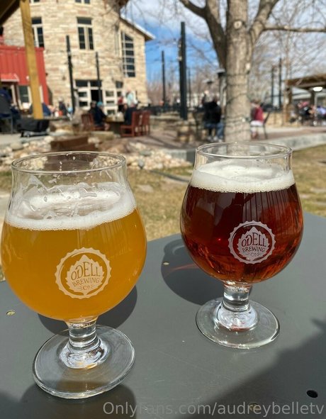 audreybelletv pornstar top photo