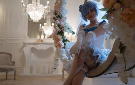 Di Simon best actress photos