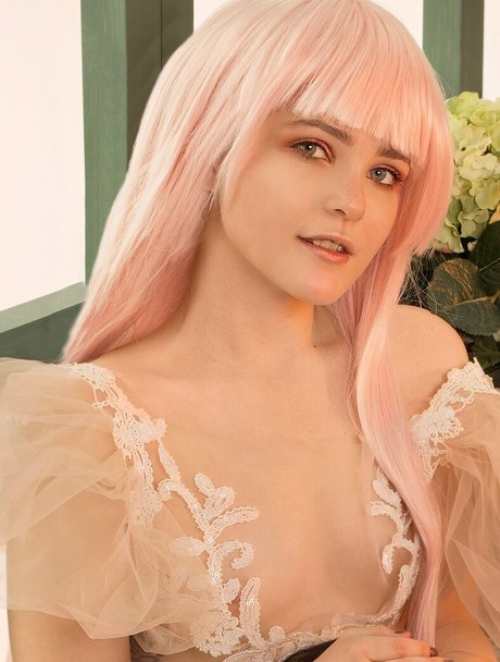 Di Simon pornstar beautiful archive