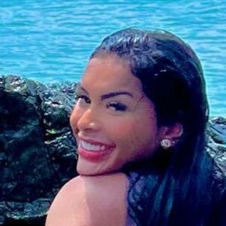 Clara Batista naked model picture