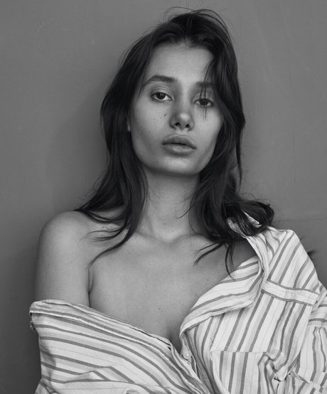 Jennifer Laptiacru xxx actress pics