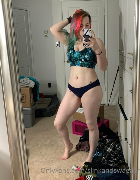 slinkandswagger model pornographic photo