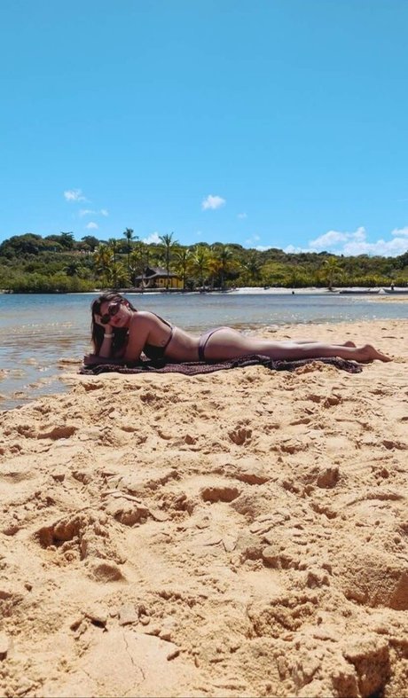 Mariana Nery model naked galleries