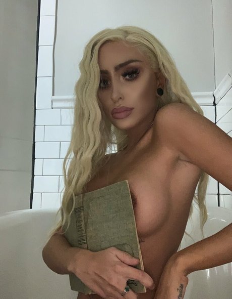 lissapolooza pornstar hot photo