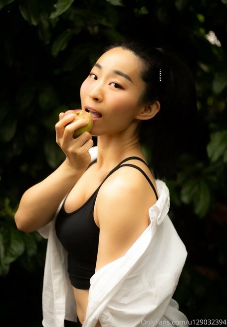 Iamchunjane star free pictures