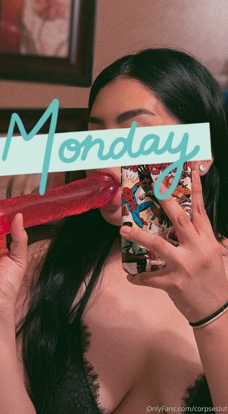 corpseslut model beautiful pics