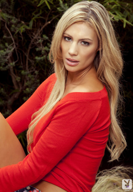 Whitney Whitekirk exclusive star images