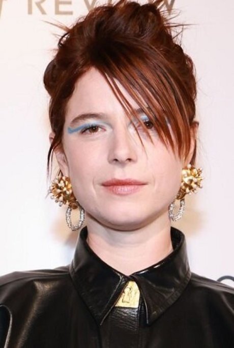 Jessie Buckley hot model galleries