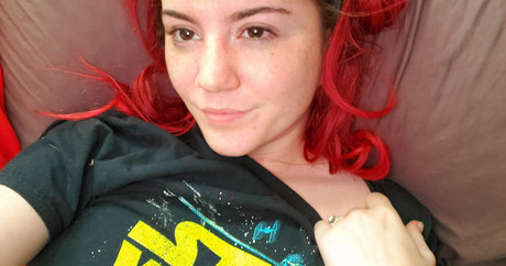 Sara Mills sexy model img